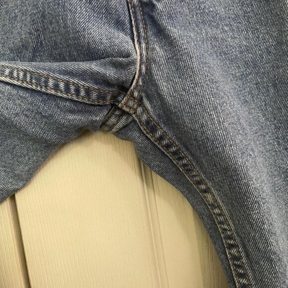 Levi's Vintage 505 Regular Fit Straight Leg Medium Wash Cropped Jeans Size 32 - Picture 7 of 8